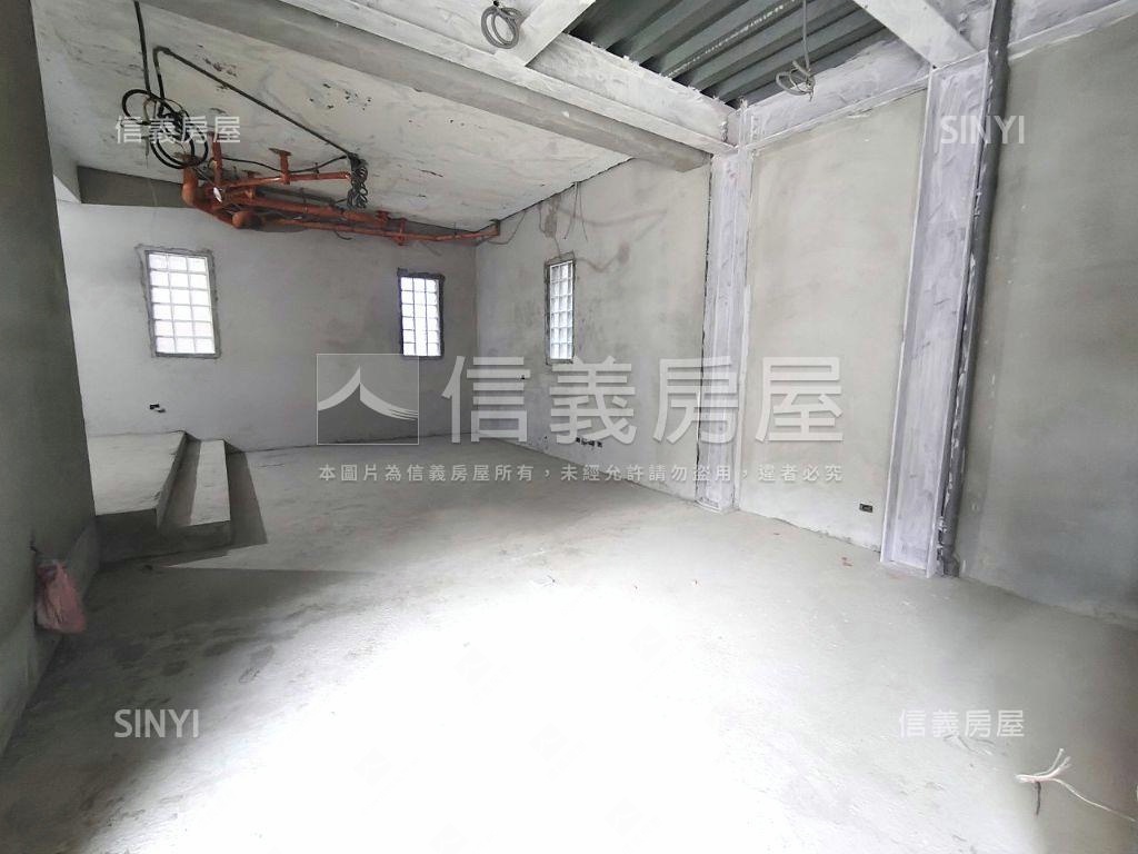 吉祥獨棟透天６房車位房屋室內格局與周邊環境