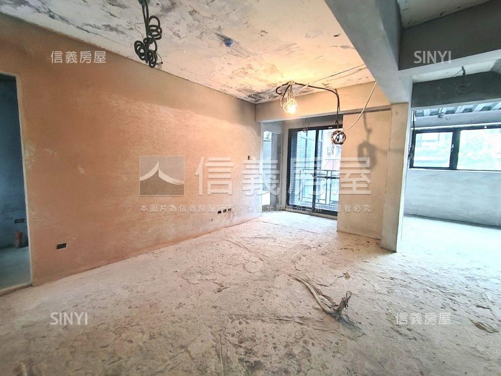 吉祥獨棟透天６房車位房屋室內格局與周邊環境