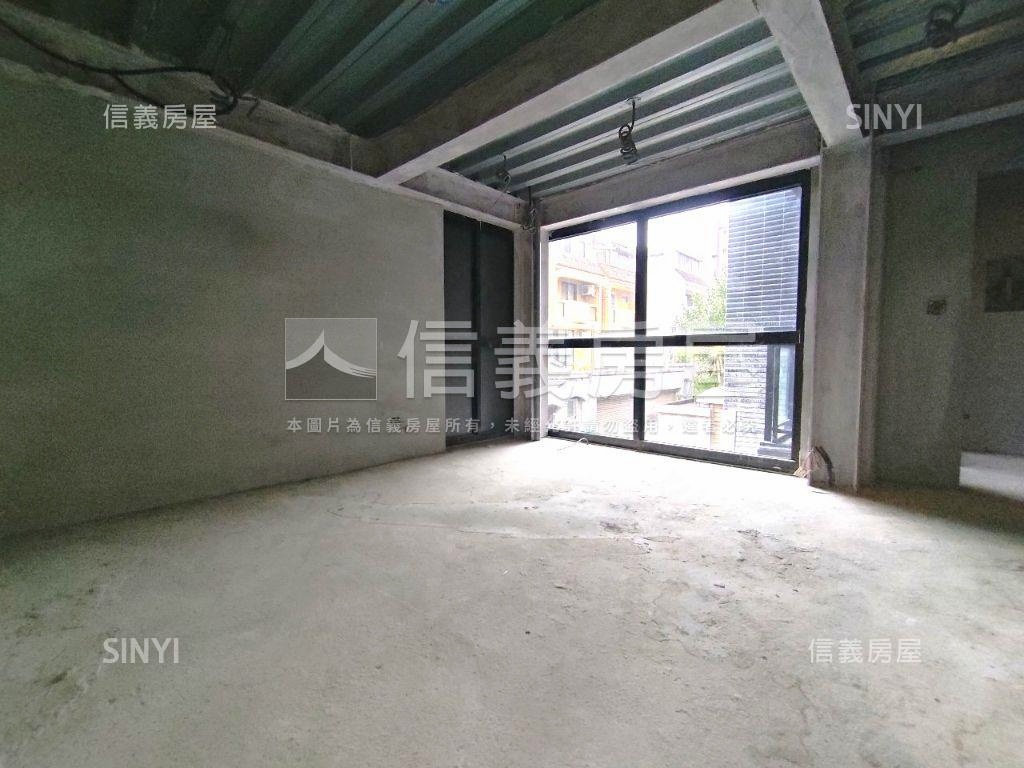 吉祥獨棟透天６房車位房屋室內格局與周邊環境