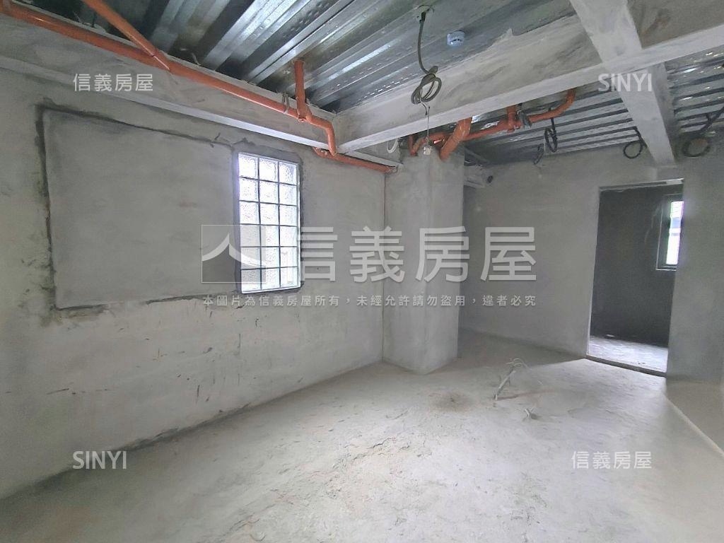 吉祥獨棟透天６房車位房屋室內格局與周邊環境