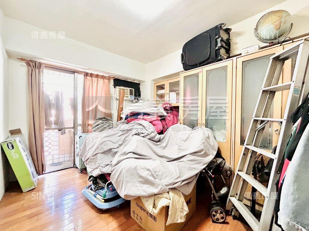 近水湳低總價電梯３房房屋室內格局與周邊環境