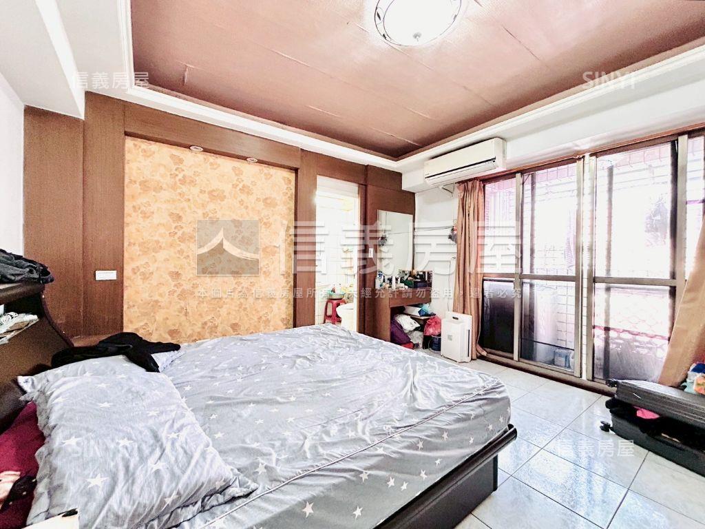 近水湳低總價電梯３房房屋室內格局與周邊環境