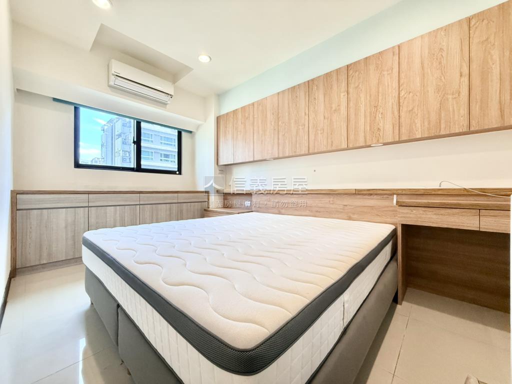 布拉諾面中庭綠意三房車位房屋室內格局與周邊環境