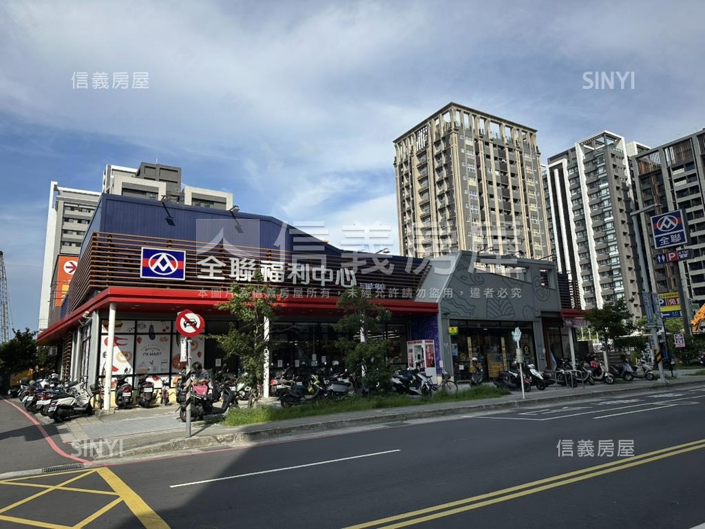 晴空大地３房車位房屋室內格局與周邊環境