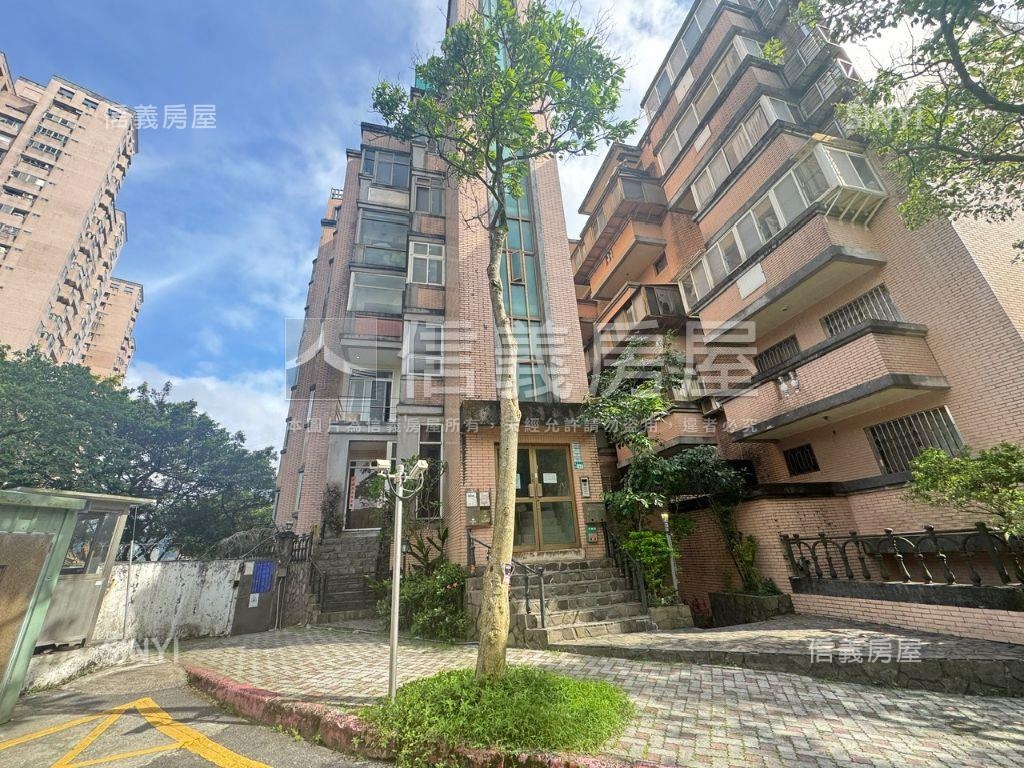 瓏山林一層一戶華廈房屋室內格局與周邊環境