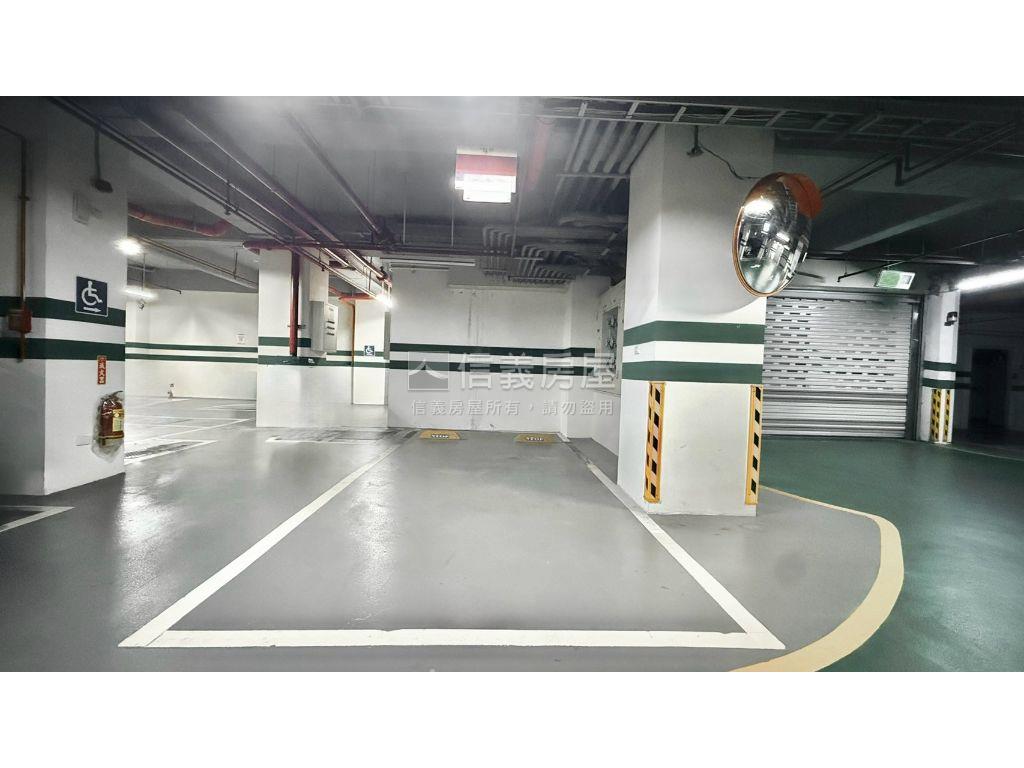 森閣高樓＊視野雙車三房房屋室內格局與周邊環境