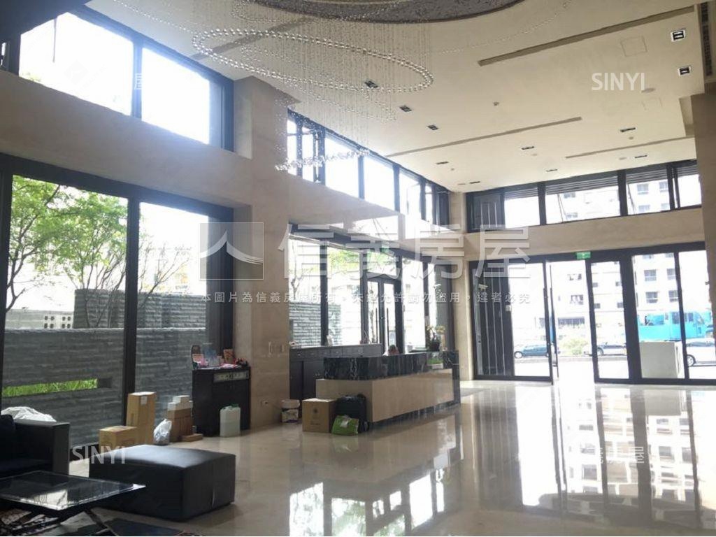 晴川岸近河畔金店面房屋室內格局與周邊環境