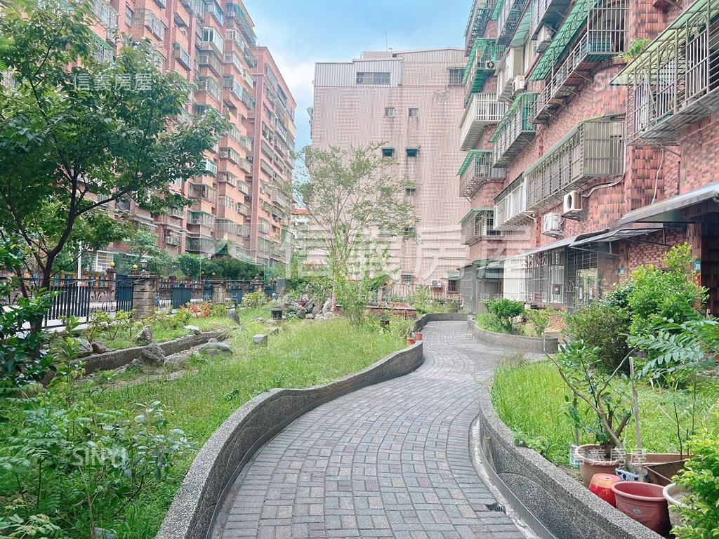 彭福國小青年成家電梯三房房屋室內格局與周邊環境