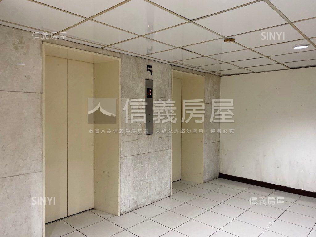 捷運旁收租美辦公房屋室內格局與周邊環境