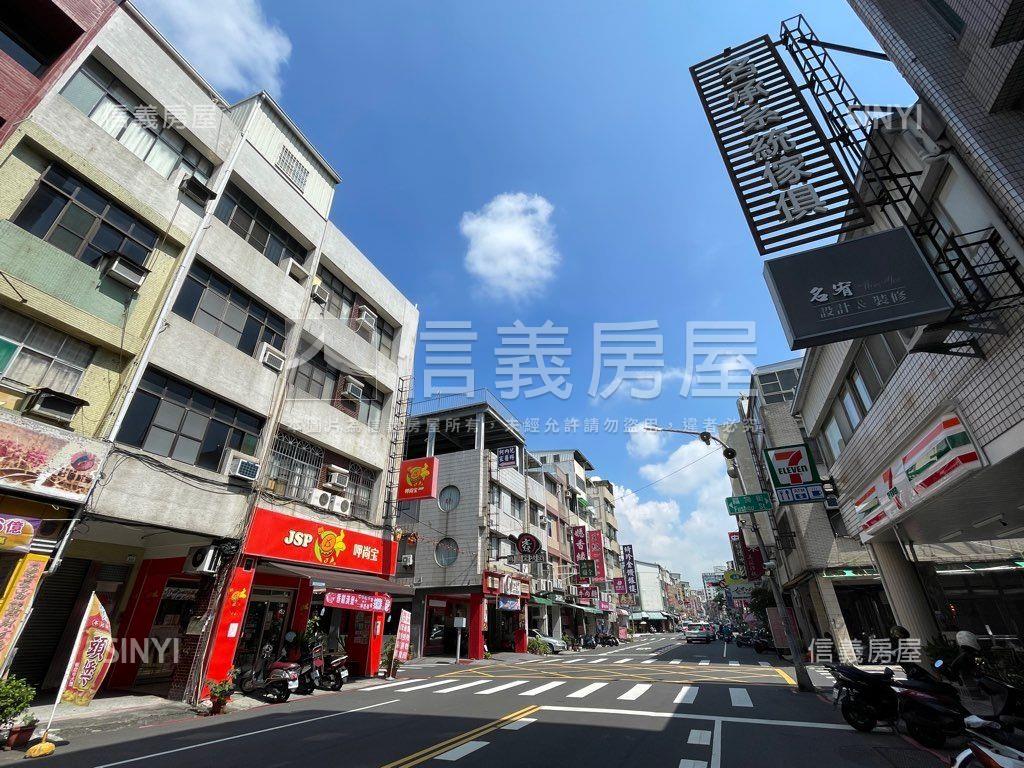 近文化中心大面寬角窗店面房屋室內格局與周邊環境