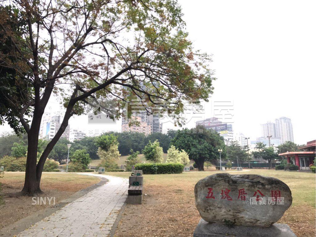 近文化中心大面寬角窗店面房屋室內格局與周邊環境