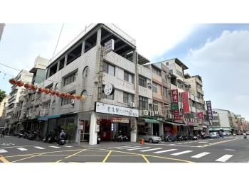 近文化中心大面寬角窗店面