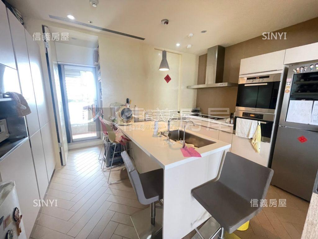 帝景河景帝王戶房屋室內格局與周邊環境