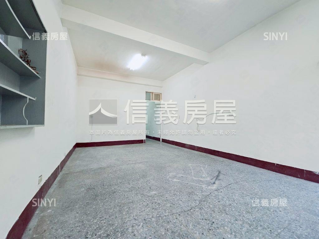 北屯東山商圈臨路透天房屋室內格局與周邊環境