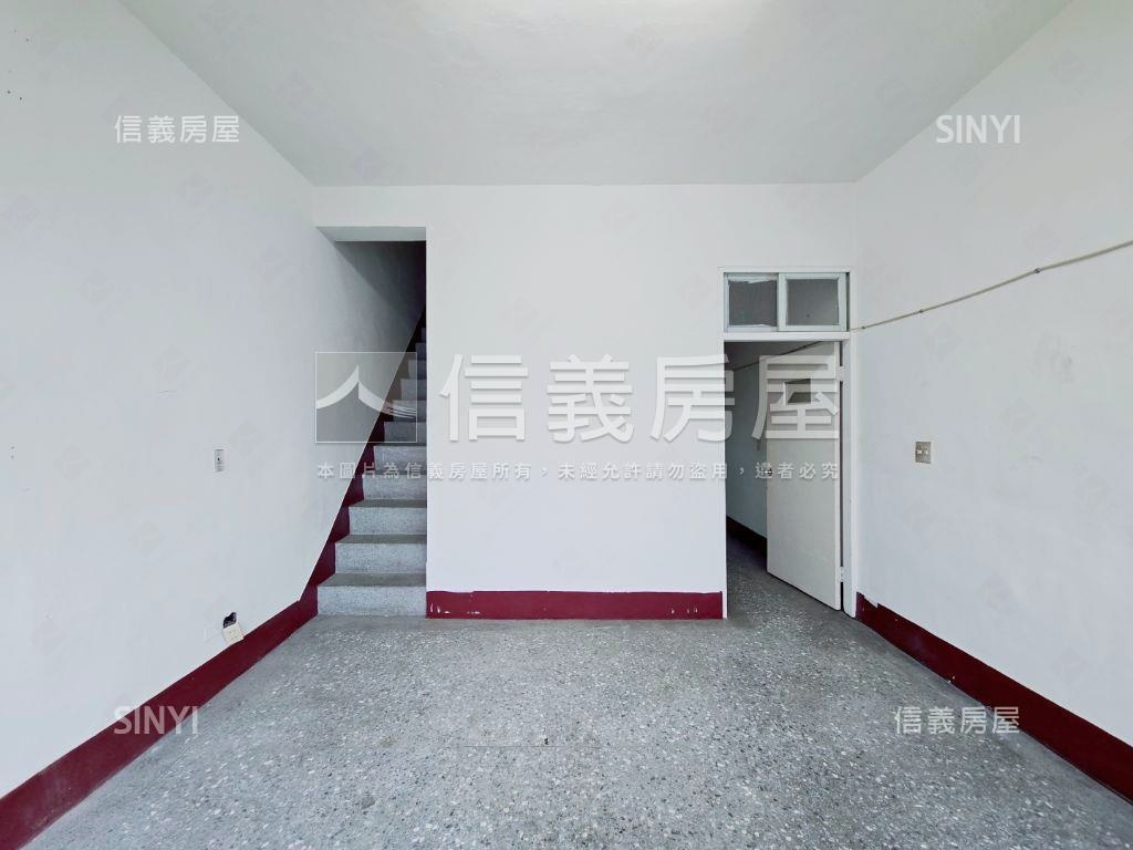 北屯東山商圈臨路透天房屋室內格局與周邊環境