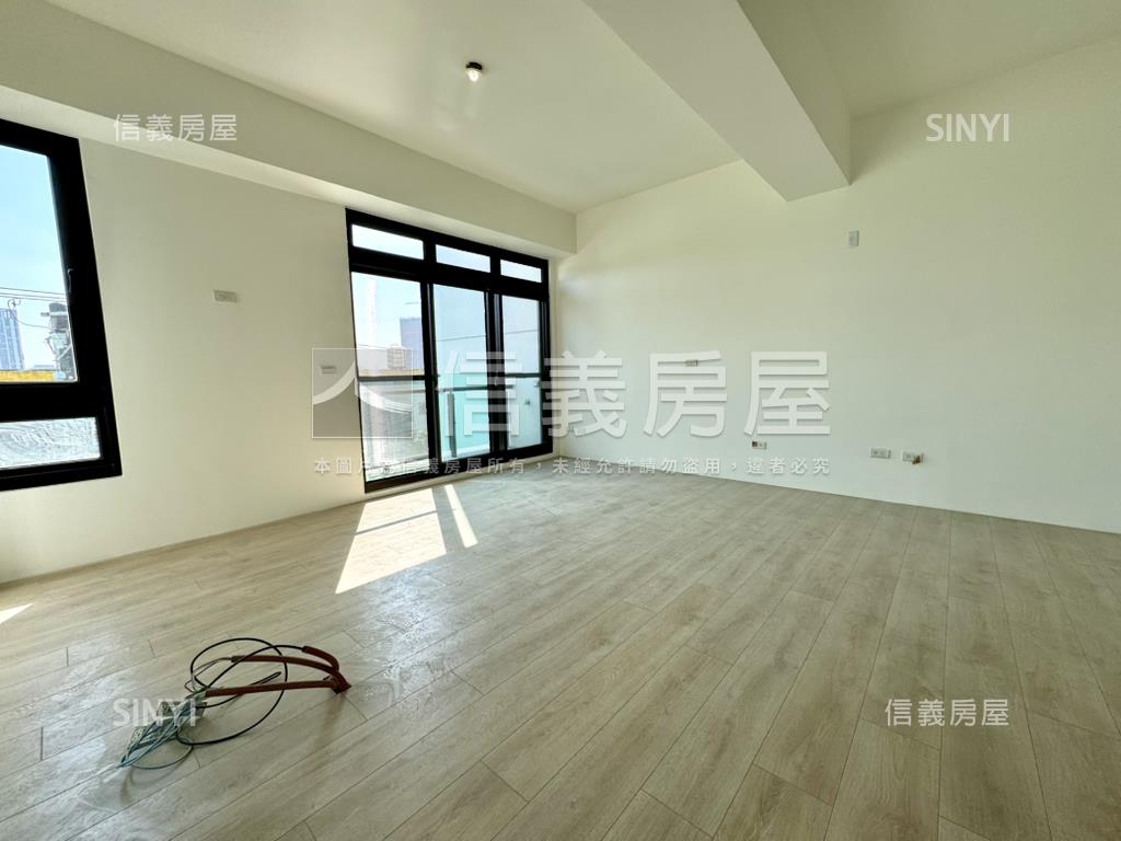 全新落成！臨路大面寬別墅房屋室內格局與周邊環境