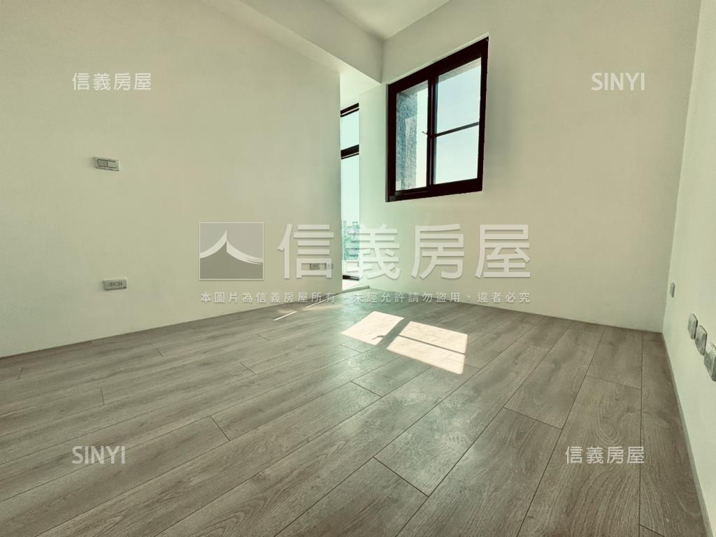 全新落成！臨路大面寬別墅房屋室內格局與周邊環境