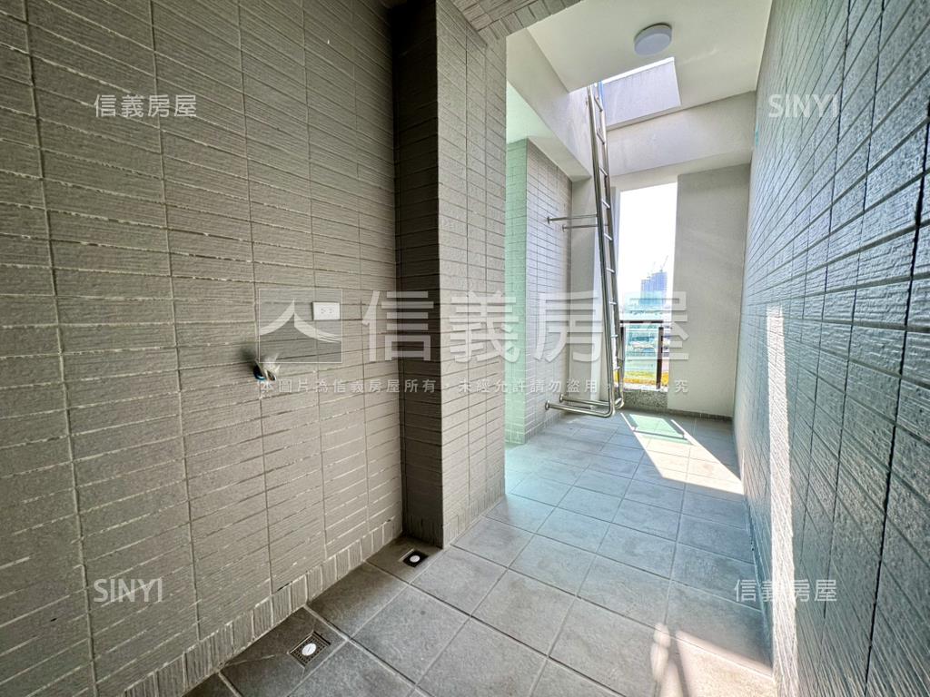 全新落成！臨路大面寬別墅房屋室內格局與周邊環境