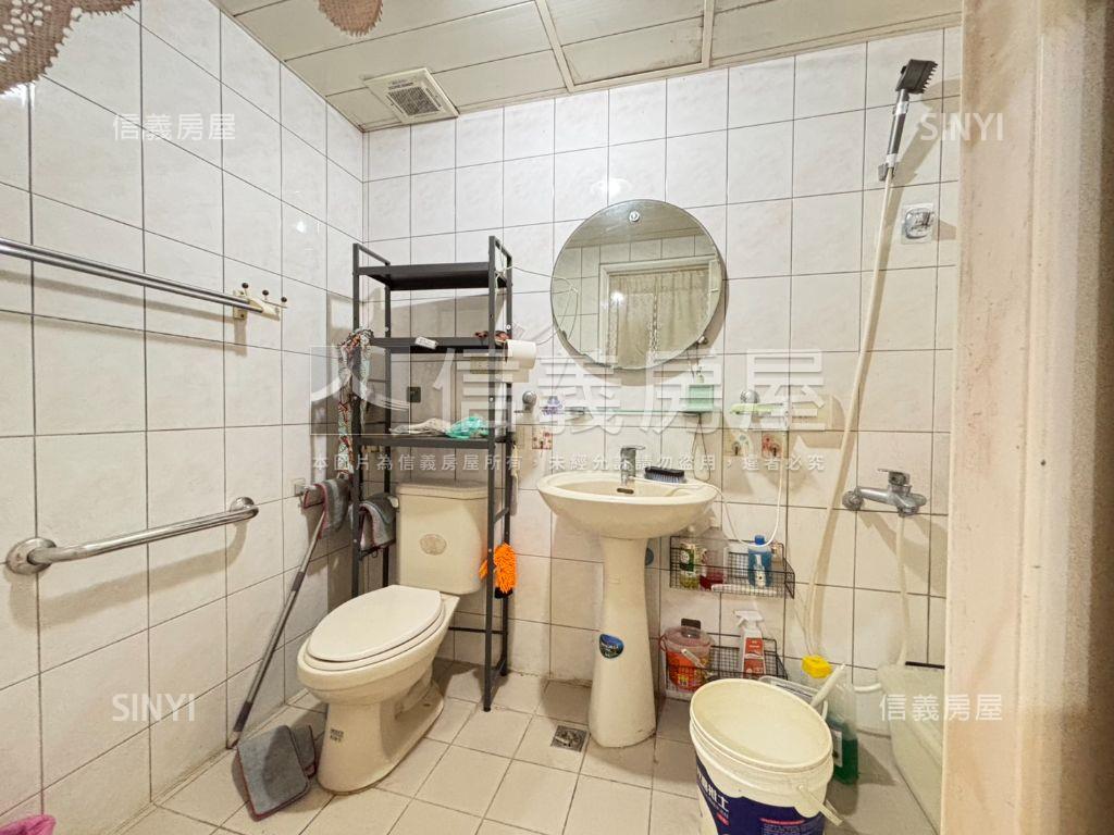 得意捷運低總價三房車位房屋室內格局與周邊環境