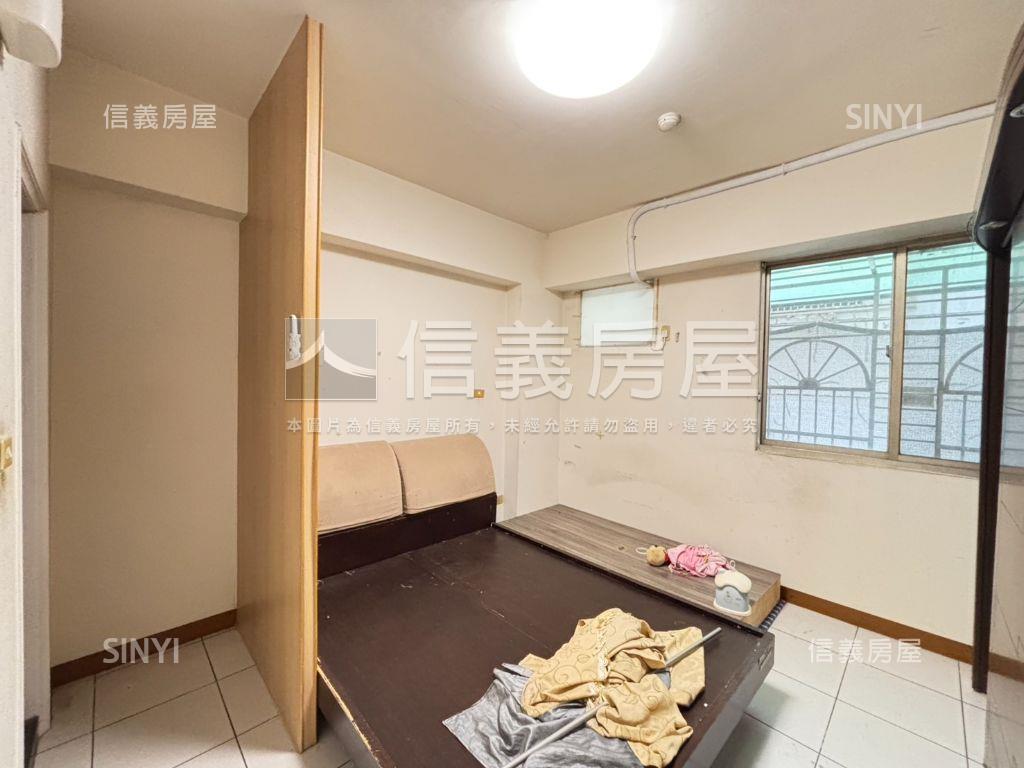 得意捷運低總價三房車位房屋室內格局與周邊環境