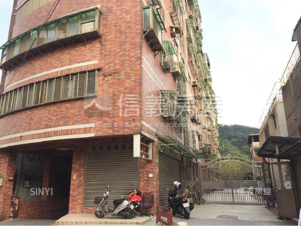 得意捷運低總價三房車位房屋室內格局與周邊環境