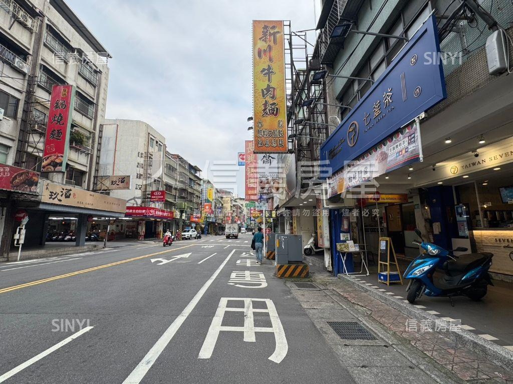 前後採光通風寬敞溫暖。家房屋室內格局與周邊環境