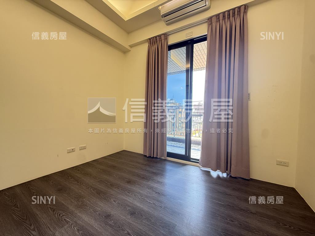 雄商旁輕屋齡質感三房車位房屋室內格局與周邊環境
