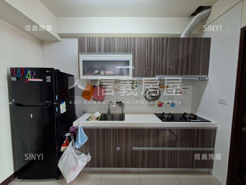 翡麗稀有高樓景觀兩房平車房屋室內格局與周邊環境