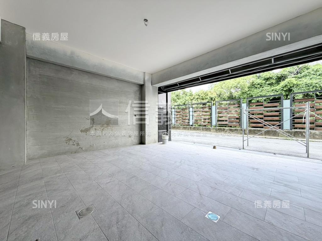 東松大鉅臨路電梯別墅房屋室內格局與周邊環境