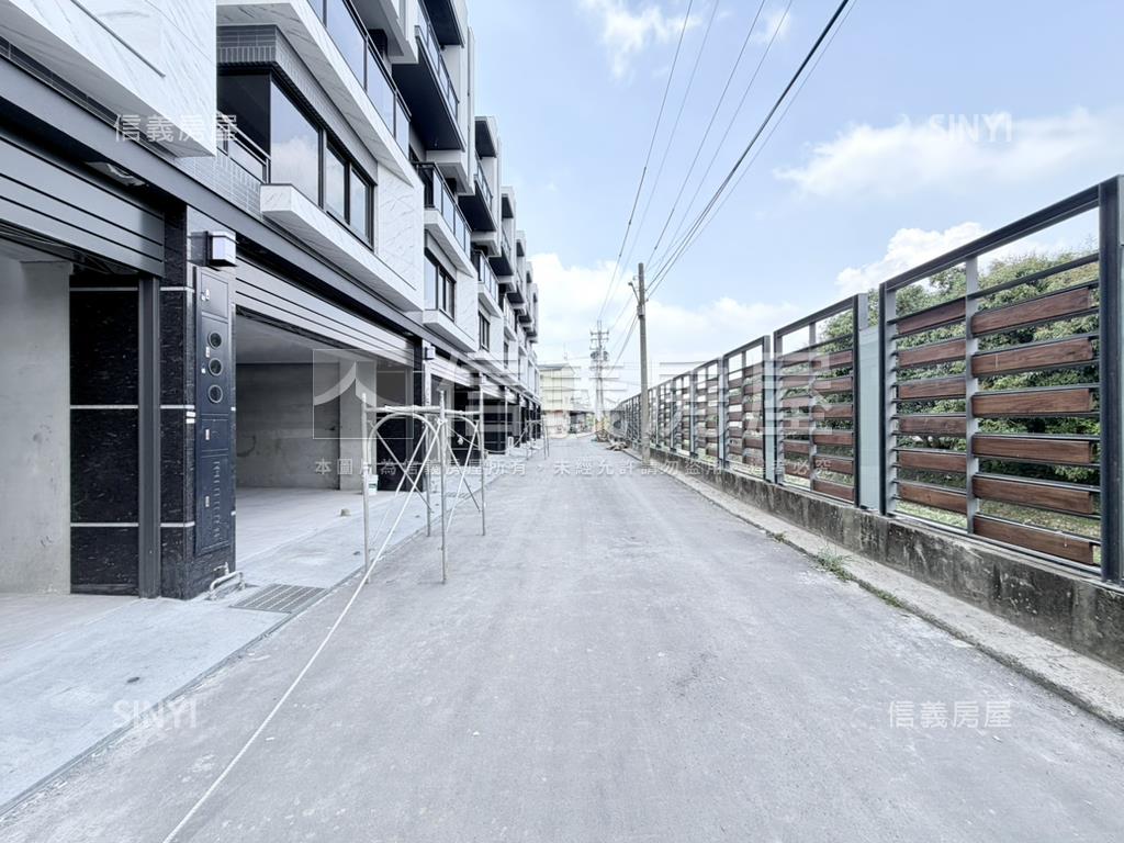 東松大鉅臨路電梯別墅房屋室內格局與周邊環境