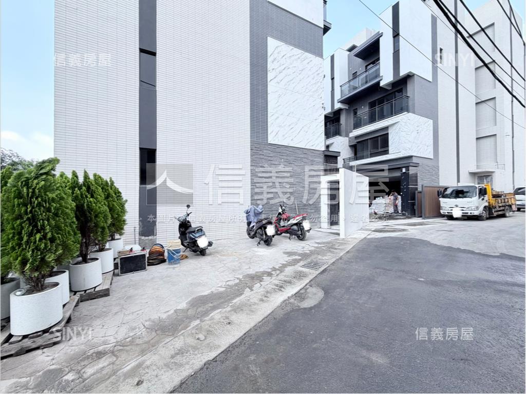 東松大鉅臨路電梯別墅房屋室內格局與周邊環境