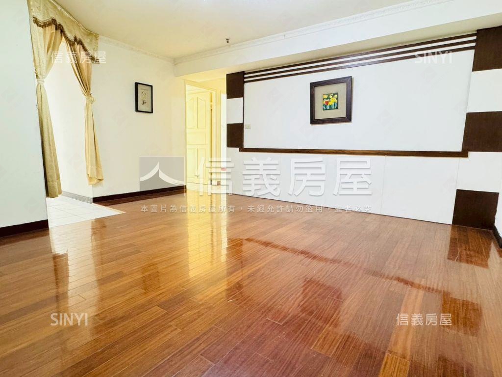 凡爾賽宮｜高層闊居平車房屋室內格局與周邊環境