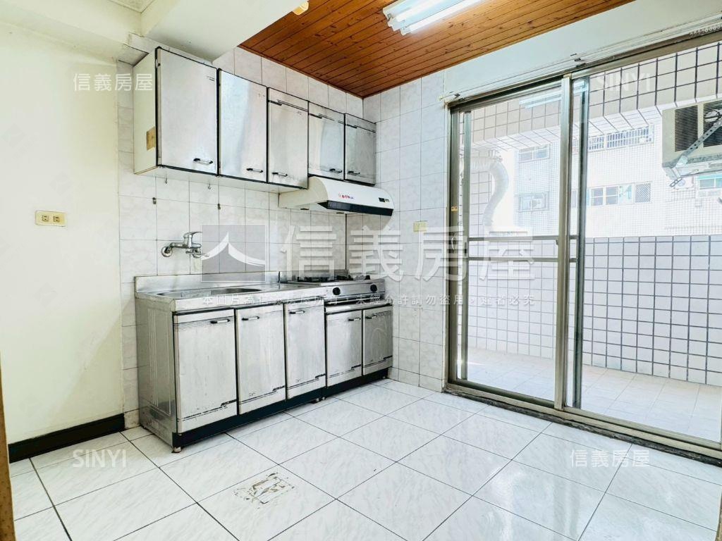 凡爾賽宮｜高層闊居平車房屋室內格局與周邊環境