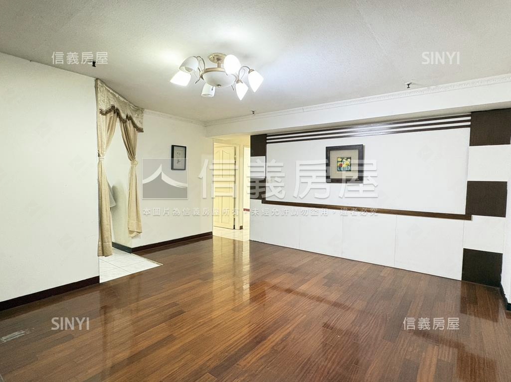 凡爾賽宮｜高層闊居平車房屋室內格局與周邊環境