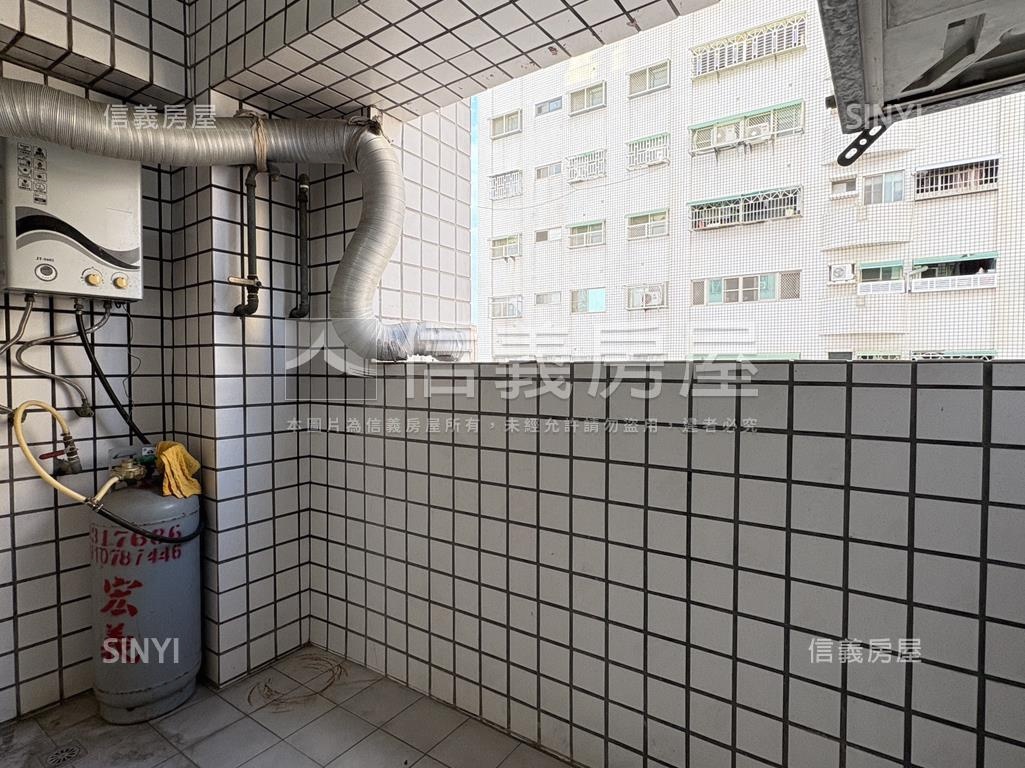 凡爾賽宮｜高層闊居平車房屋室內格局與周邊環境