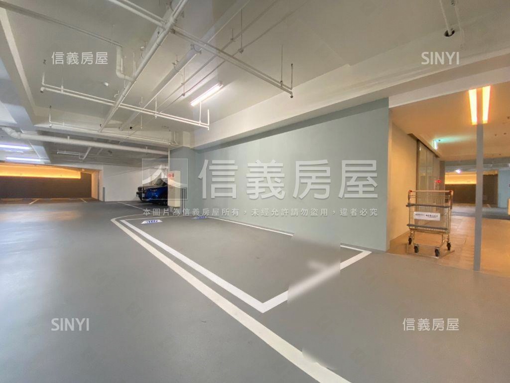 專任全室精緻裝潢富貴中山房屋室內格局與周邊環境
