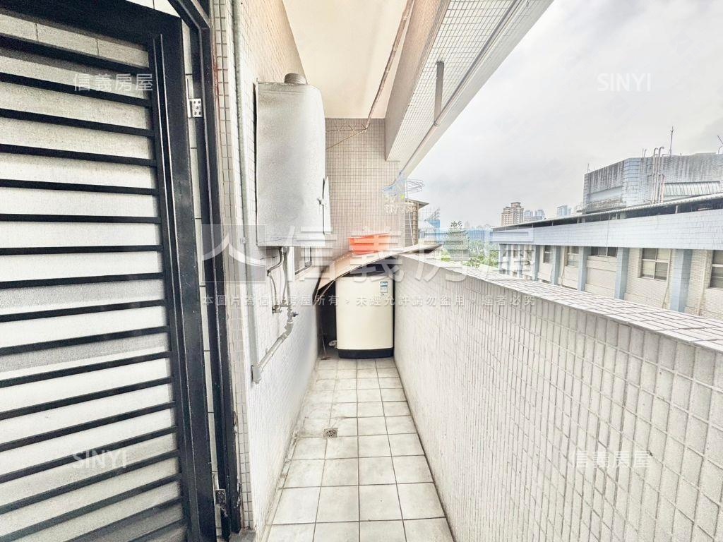 名仕花園正面河景方正３房房屋室內格局與周邊環境