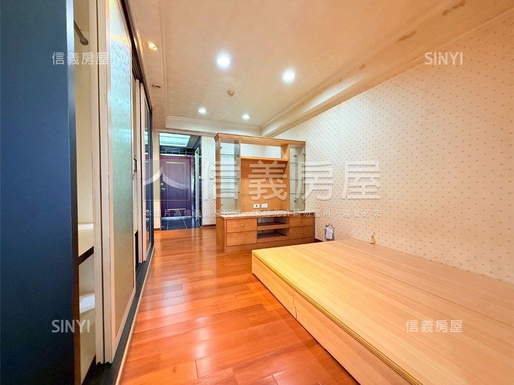 捷運中山國小景觀華廈房屋室內格局與周邊環境