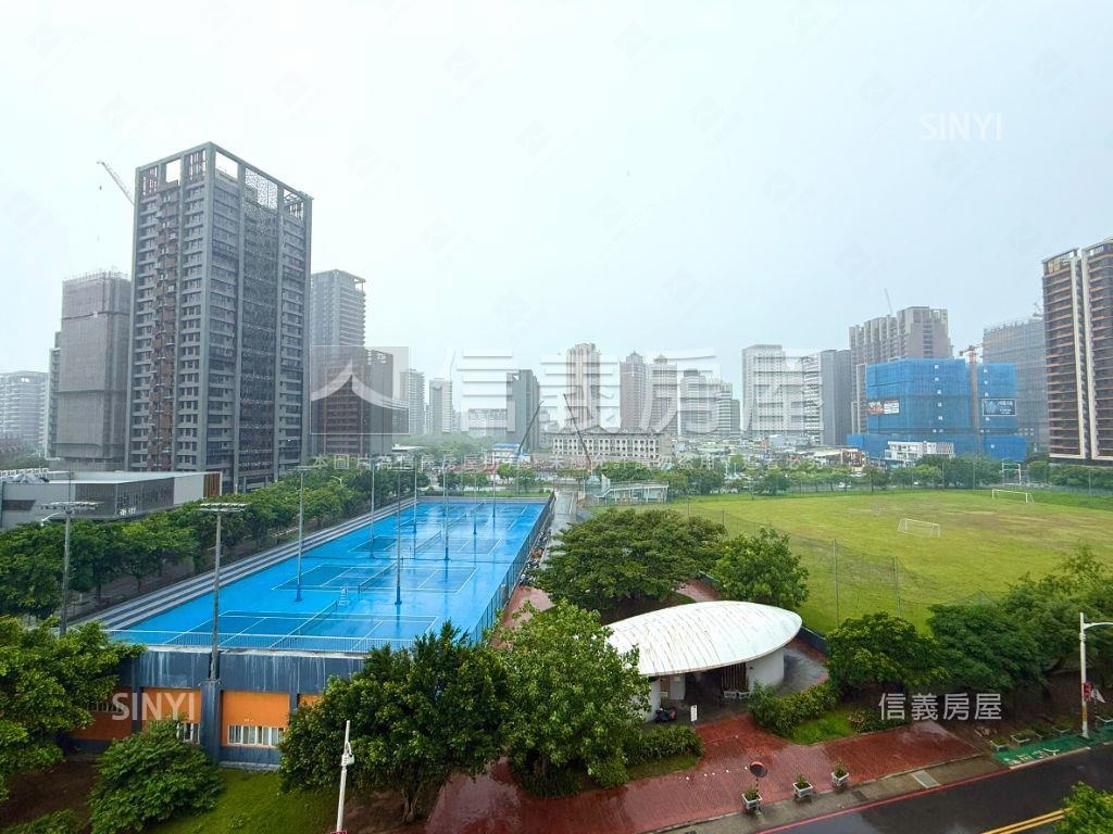 公園琚三房雙車位公園景觀房屋室內格局與周邊環境