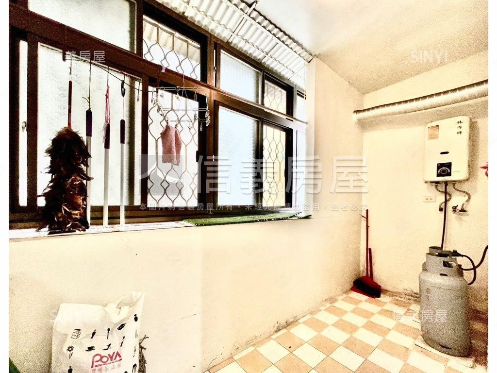 巨蛋成家三面採光大三房房屋室內格局與周邊環境