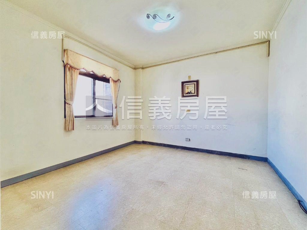 巨蛋成家三面採光大三房房屋室內格局與周邊環境