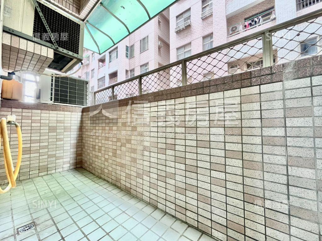 大橋｜挑高小資三房附車位房屋室內格局與周邊環境