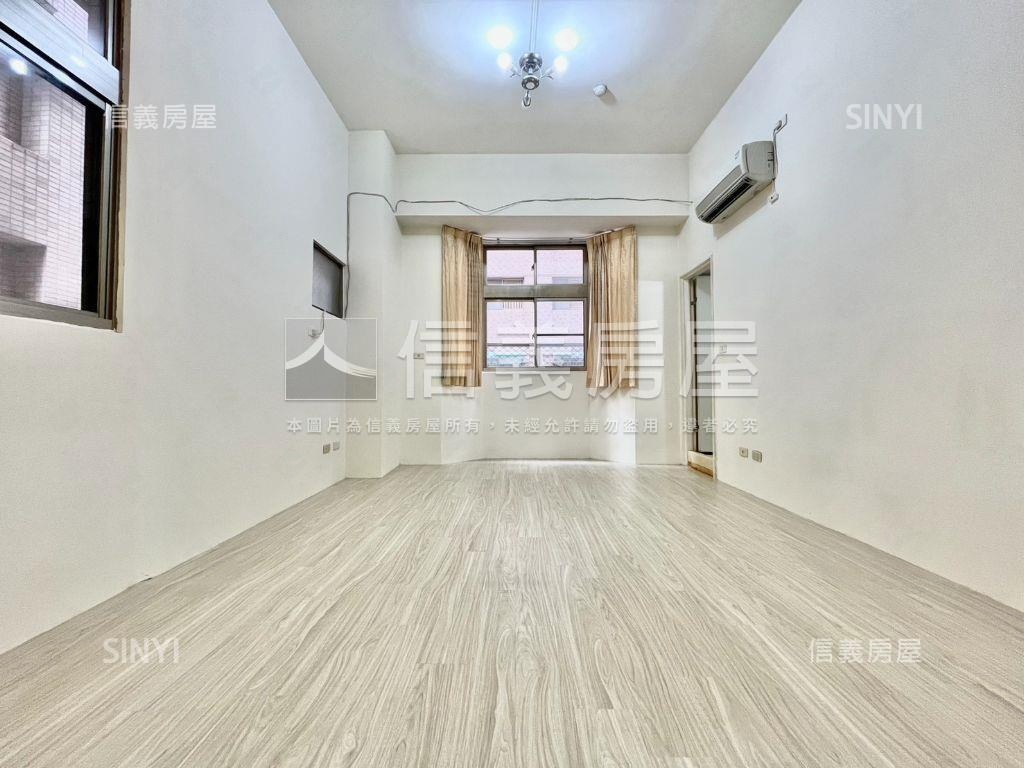 大橋｜挑高小資三房附車位房屋室內格局與周邊環境