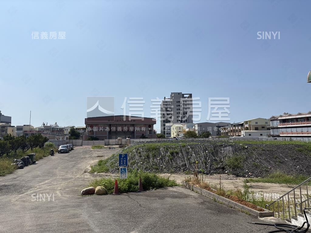 大甲日南國中正門面寬別墅房屋室內格局與周邊環境