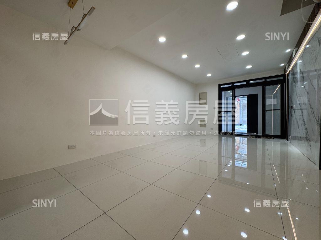 全新裝潢車庫一樓房屋室內格局與周邊環境