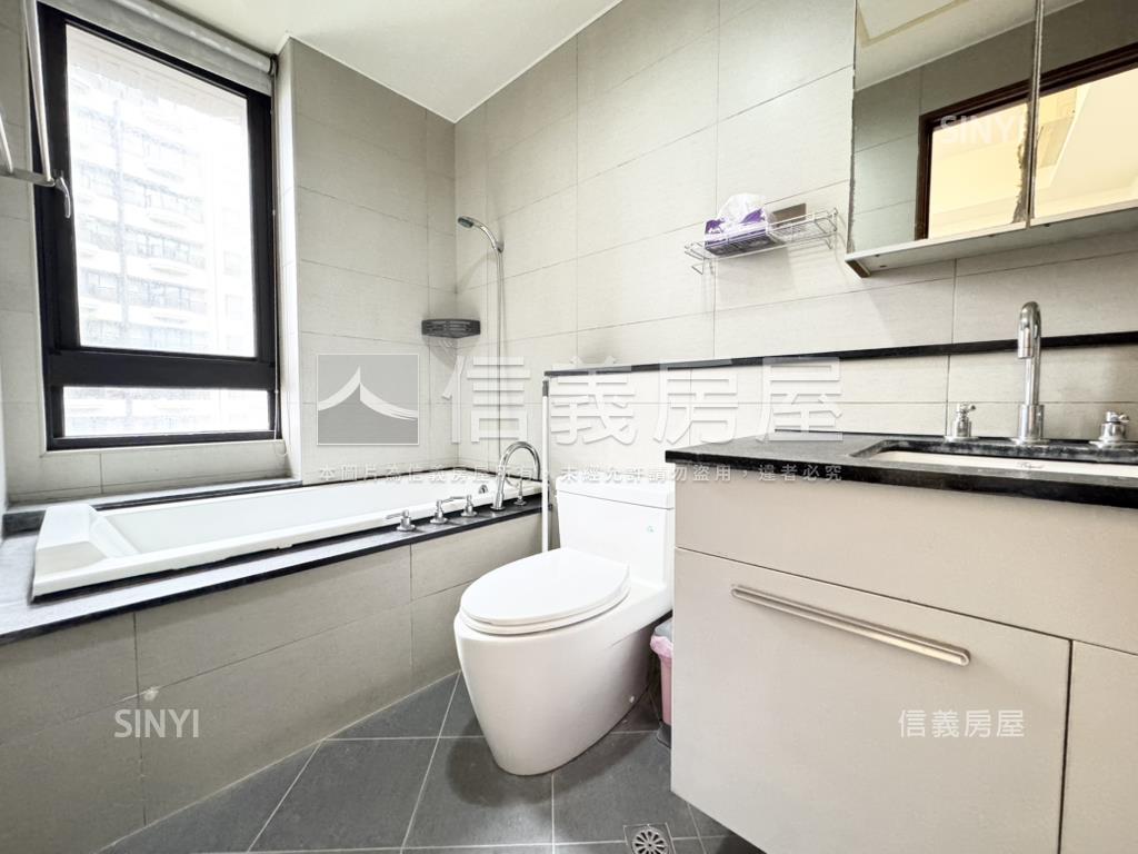 昌禾原相次頂樓視野採光屋房屋室內格局與周邊環境