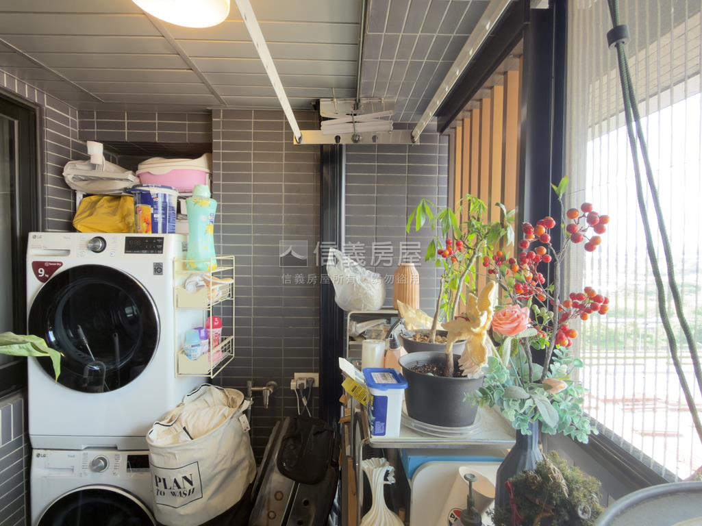 夢幻誠兩房平車視野戶房屋室內格局與周邊環境