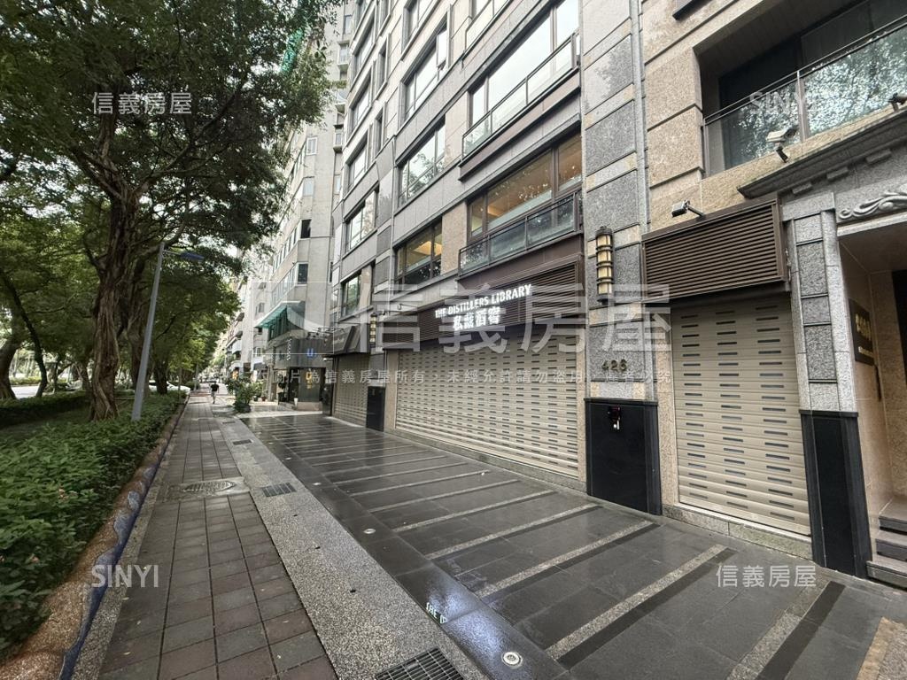 仁愛尚華面林蔭旗艦店面房屋室內格局與周邊環境