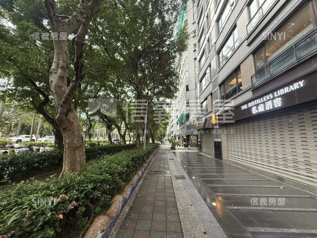 仁愛尚華面林蔭旗艦店面房屋室內格局與周邊環境