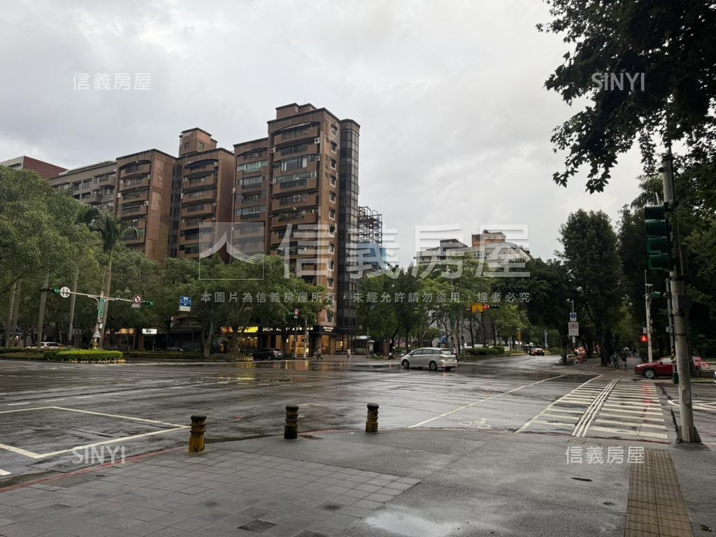 仁愛尚華面林蔭旗艦店面房屋室內格局與周邊環境